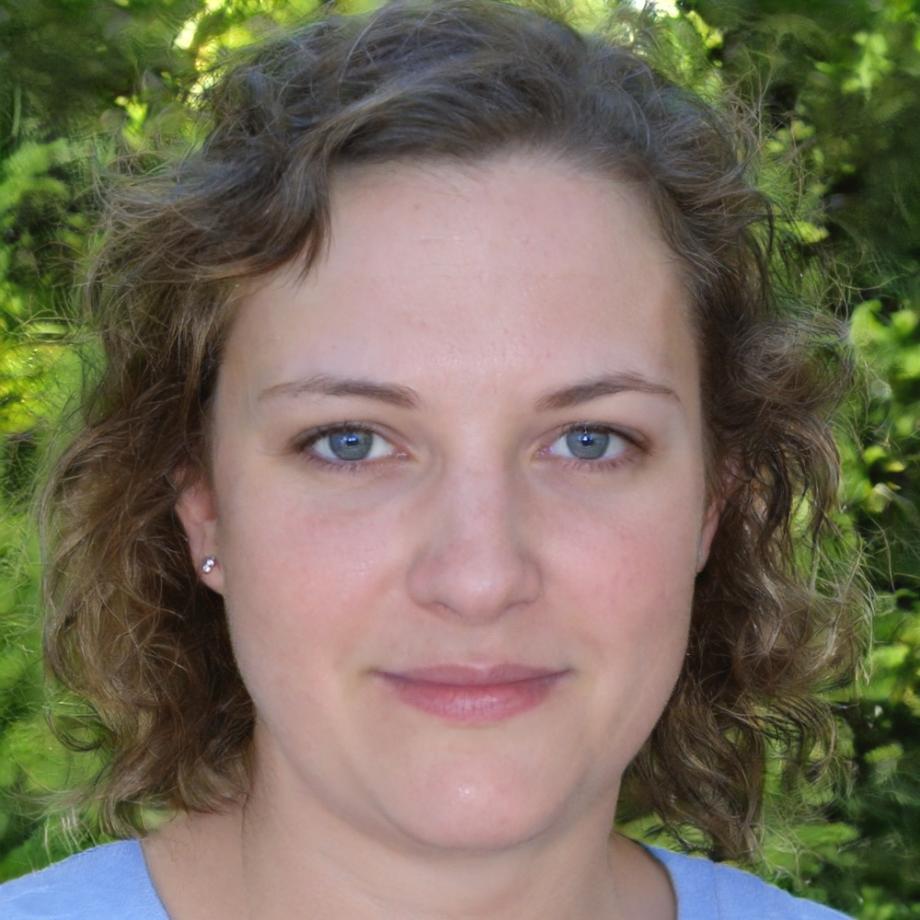 Rosalind Chen, Family Budget Specialist