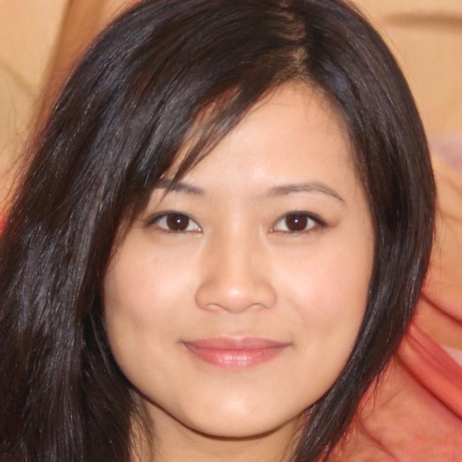 Elena Kowalski, graduate student